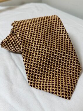 Robert Talbott Best of Class Extra Long Gold Burgundy Geometric Woven Silk Tie